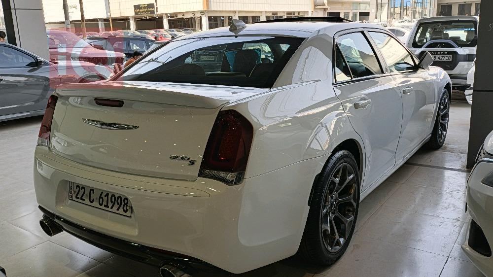 كرايسلر 300
